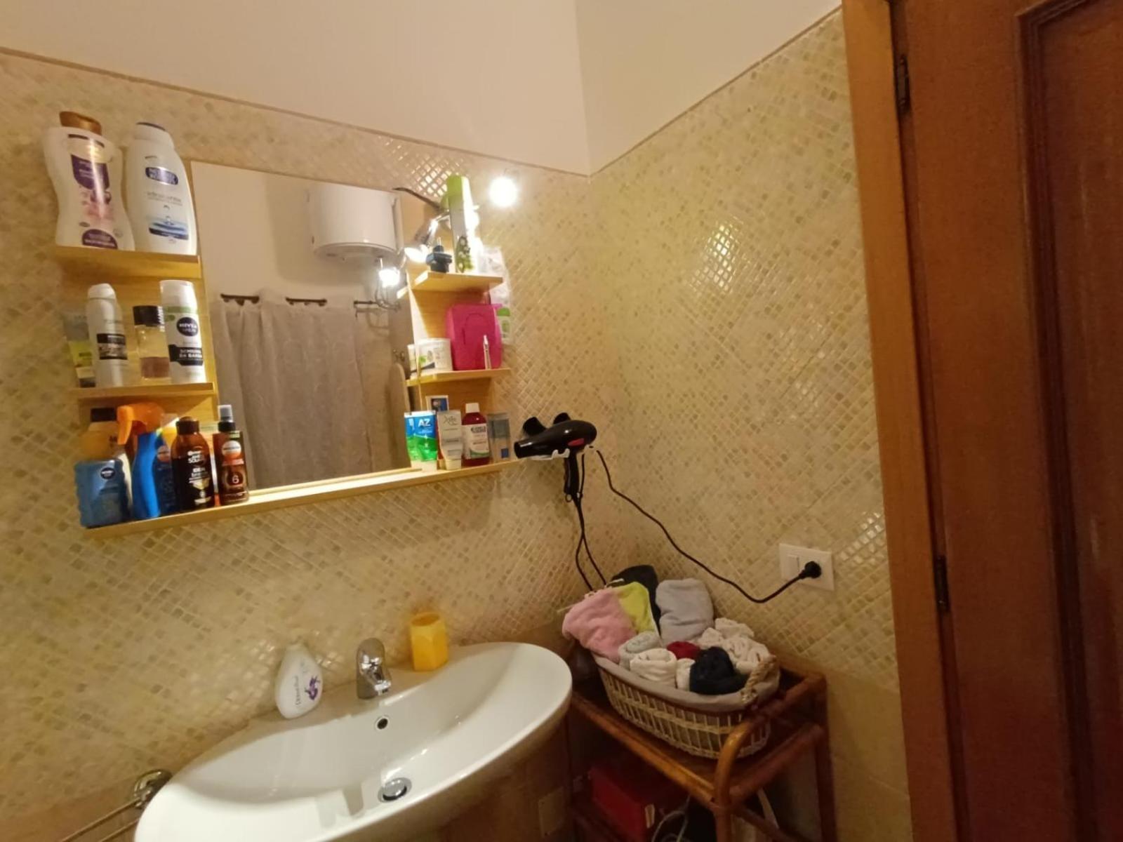 Castello Camera Privata, Nell'Appartamento Condiviso カリアリ エクステリア 写真